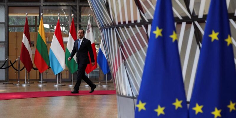 Евросоюз впервые продлил сразу на год санкции против России 1 77613377 403.jpg Deutsche Welle санкции против России
