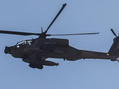 Трамп заявил, что иранцы сбили вертолет Apache в районе Ормузского пролива, и пообещал ответить 2 Вертолет AH-64 Apache израильских ВВС в небе над Ливаном