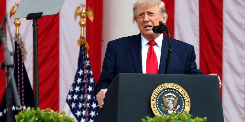 Трамп превращает юбилей США в праздник для себя. Анализ Энтони Зуркера 1 Трамп