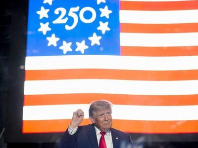 Президент США Дональд Трамп во время церемонии открытия ярмарки Great American State Fair на Национальной аллее в Вашингтоне, округ Колумбия, США, в среду, 24 июня 2026 года