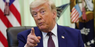 Дональд Трамп заявил, что в ближайшие часы Иран ждет новый мощный удар, и пообещал венесуэльский сценарий 8 Дональд Трамп
