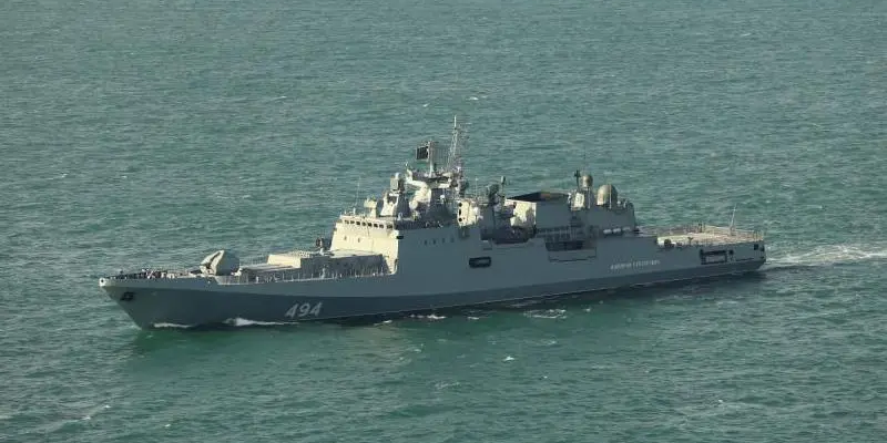 СМИ: российские военные моряки сделали предупредительный выстрел в сторону яхты в Ла-Манше 1 Фрегат «Адмирал Григорович»