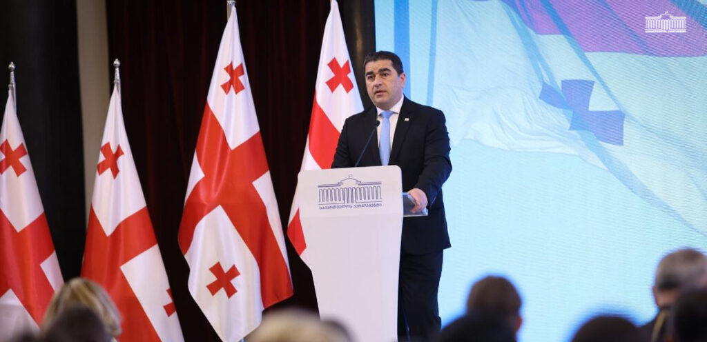 Спикер: перенимаем опыт Европарламента в отношении работы журналистов 1 shalva papuashvili e1780906795984 новости Европарламент, парламент Грузии, СМИ в Грузии, Спикер парламента, Шалва Папуашвили