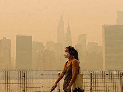 Трамп грозит Канаде новыми тарифами из-за дыма от канадских лесных пожаров 2 Смог от лесных пожаров Канады накрыл Нью-Йорк