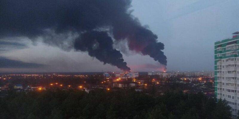 Украина атаковала нефтебазы в Твери и Ставропольском крае 1 61579001 403.jpg Deutsche Welle нефтебазы