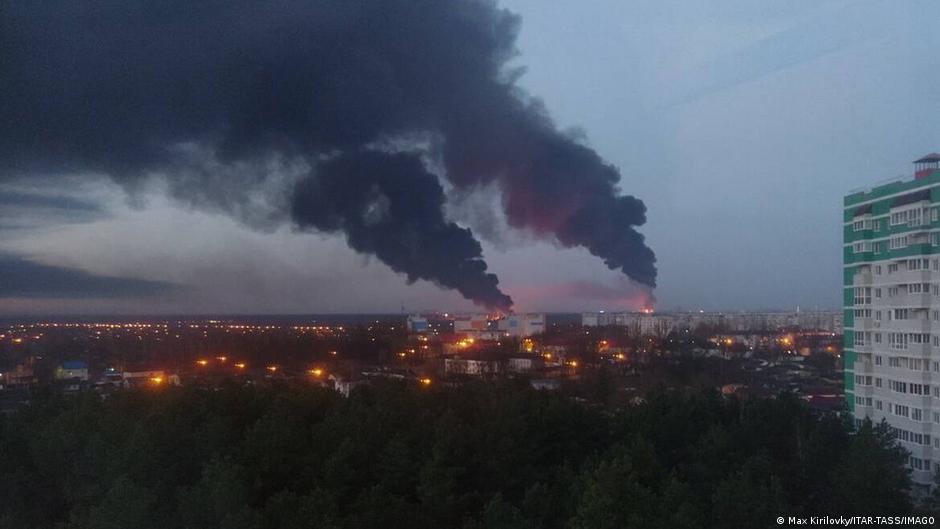 Украина атаковала нефтебазы в Твери и Ставропольском крае 1 61579001 403.jpg Deutsche Welle нефтебазы