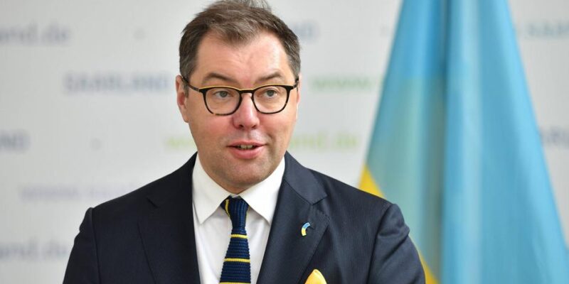 Посол: Киев и ФРГ ищут способ вернуть уклонистов в Украину 1 65472525 403.jpg Deutsche Welle Киев-Берлин