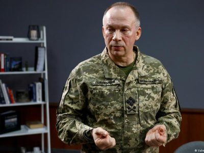 Главком ВСУ Сырский извинился перед Федоровым и заявил об отсутствии конфликта 6 68212341 403.jpg Deutsche Welle Сырский-Федоров