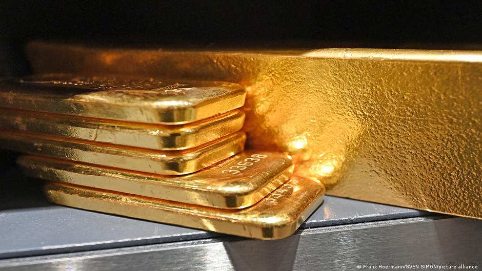 ЦБ РФ продает рекордные объемы золота для покрытия дефицита бюджета 1 68296653 403.jpg Deutsche Welle дефицит бюджета, золото, Центральный Банк России