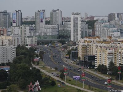 Власти Беларуси призвали граждан отказаться от поездок в Россию 4 74472920 403.jpg Deutsche Welle Александр Вольфович, Беларусь-Россия, война в Украине, поездки в Россию