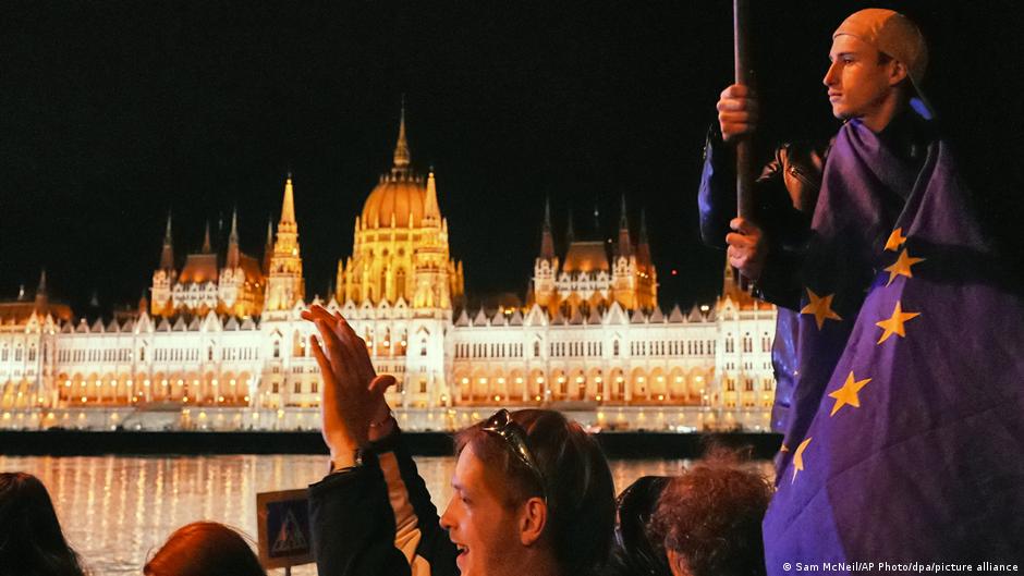 76761225 403.jpg Deutsche Welle Венгрия