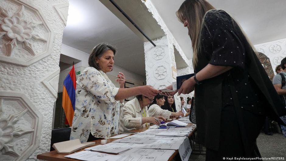 77455384 403.jpg Deutsche Welle суд Армении