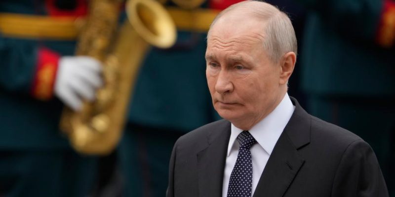Bloomberg: Путин не намерен возвращать оккупированные территории 1 77661390 403.jpg Deutsche Welle Владимир Путин
