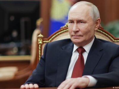 Путин поручил выявить главных "подстрекателей" войны в Украине 2 77748185 403.jpg Deutsche Welle Путин