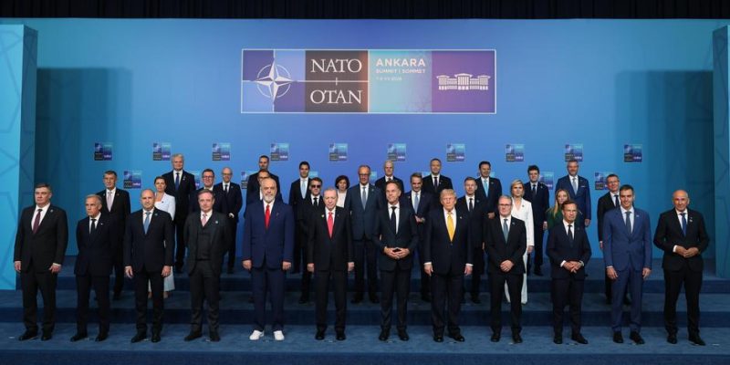 Один саммит, две делегации: чешская политическая драма в Анкаре 1 77889111 403.jpg Deutsche Welle Анкара