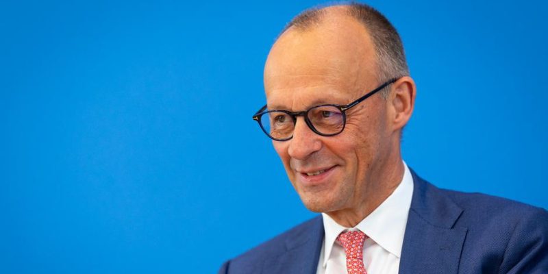 Канцлер ФРГ Мерц нацелен на сотрудничество с новым премьером Великобритании 1 77968013 403.jpg Deutsche Welle Мерц-Бернем