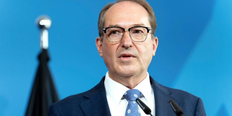 Добриндт: Террористическая угроза в ФРГ резко возросла 1 78017835 403.jpg Deutsche Welle ФРГ