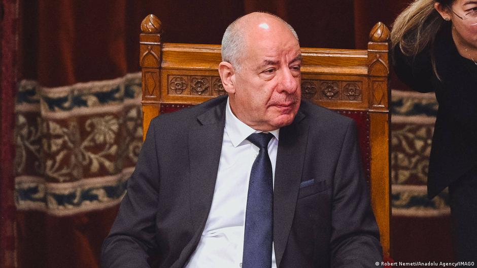 Президент Венгрии подписал поправку к Конституции, прекращающую его полномочия 1 78021040 403.jpg Deutsche Welle Венгрия