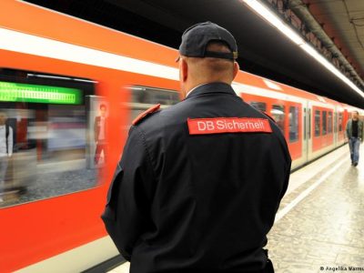 В Германии запретят пить на перронах 3 78054422 403.jpg Deutsche Welle Германия