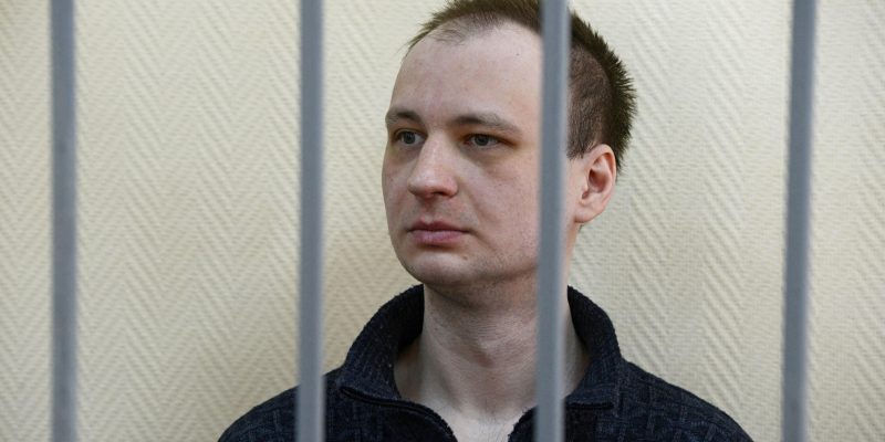 Бывшего морпеха Роберта Гилмана, отбывавшего срок в России, помиловали и отпустили в США 1 Мужчина за решеткой.