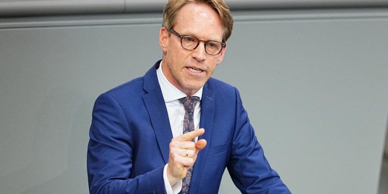 Депутат бундестага: Реакция посольства РФ на инцидент с дроном неубедительна 1 75891889 403.jpg Deutsche Welle
