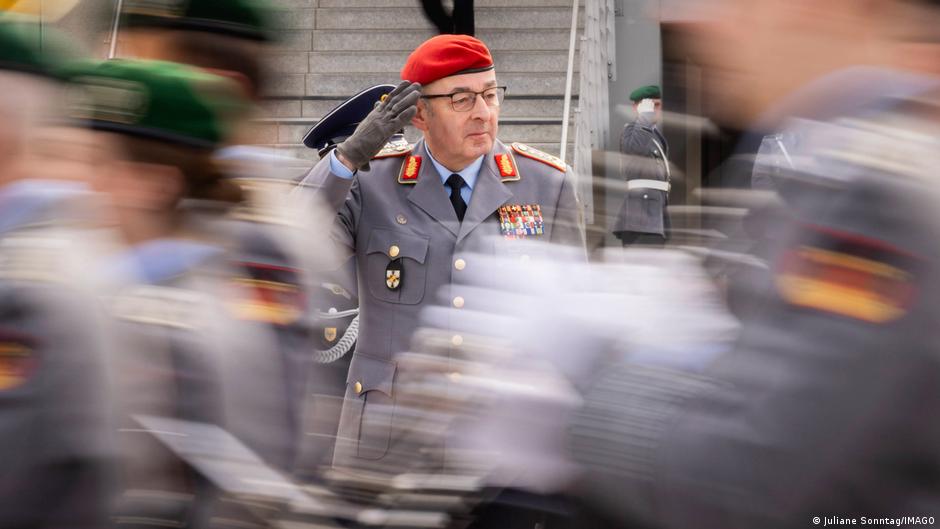 Немецкий генерал: Россия расширяет гибридную войну против НАТО 1 77198288 403.jpg Deutsche Welle