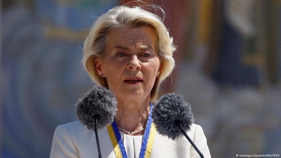 Глава Еврокомиссии направила письмо премьеру Испании из-за мигрантов в Сеуте 1 77969710 403.jpg Deutsche Welle