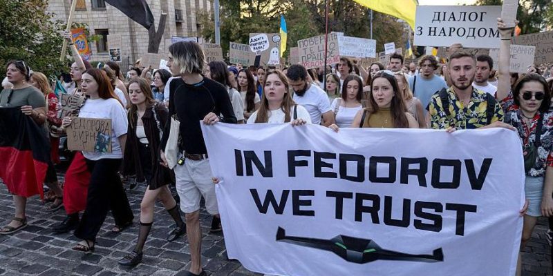 Федоров против Зеленского. Украина проведет выборы? Текстовая версия подкаста «Что это было» с обозревателем Константином Скоркиным 1 митинг сторонников Михаила Федорова