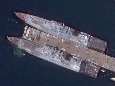 Спутниковый снимок «Адмирала Макарова» и «Адмирала Эссена» после удара