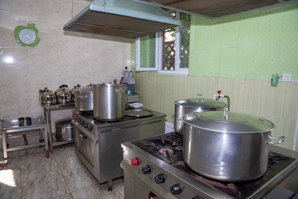 Following Mass Poisoning in Kindergartens, Georgia's Food Agency Inspects 70 Facilities 1 470136605 886720953631657 5870310554274619844 n News