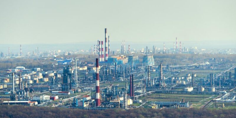 После ударов по НПЗ в Самаре и Уфе вновь вспыхнули пожары 1 78201407 403 1.jpg 1 Deutsche Welle