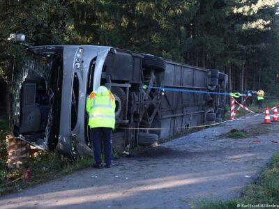 Два человека погибли, восемь получили тяжелые травмы при аварии туристического автобуса в Баварии с группой из Филиппин 2 79448996 403.jpg Deutsche Welle