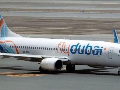 Летевший в Тель-Авив самолет FlyDubai подал сигнал бедствия. По данным СМИ, на борту подрались пилоты 2 Самолет авиакомпании Flydubai на земле