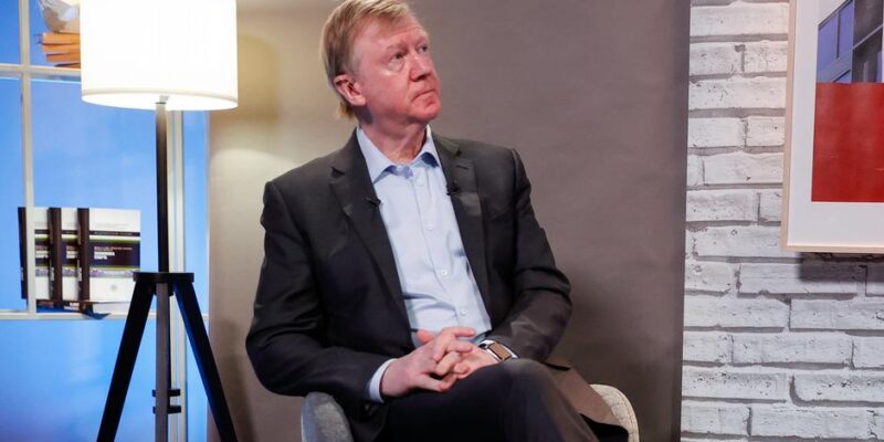 Перед отъездом из России Чубайс написал письмо Путину с призывом закончить войну в Украине 1 61236596 403.jpg Deutsche Welle