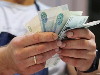 Не более миллиона рублей. Зачем Путин ограничил вывоз наличных из РФ? 2 66538596 403.jpg Deutsche Welle