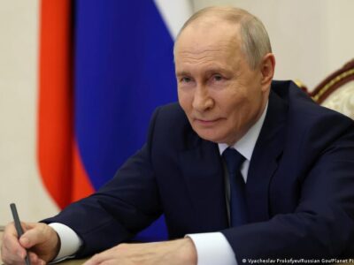 FT: Путин прочитал Стуббу и Стёре лекцию по истории славяян. В Европе скептически отнеслись к звонку лидеров Норвегии и Финляндии президенту РФ 3 79354194 403.jpg Deutsche Welle