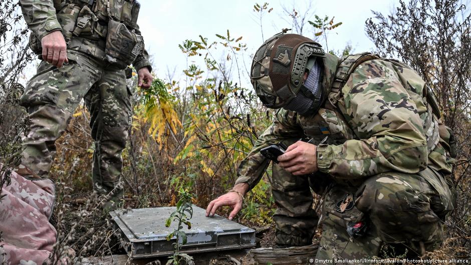 Минобороны Украины: Военная версия Starshield от Starlink вновь заработала на скорости более 400 км/ч 1 79738872 403.jpg Deutsche Welle