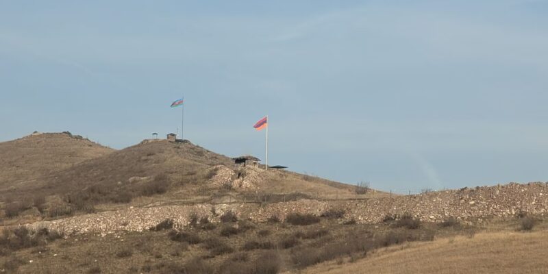 Азербайджанский военнослужащий задержан после перехода границы с Арменией и ранения местного жителя 1 armenia azerbaijan border 3 18 2025 новости OC Media