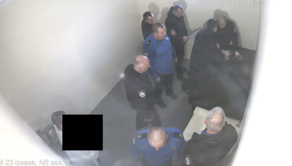 Пенитенциарная служба Грузии обнародовала видео после обвинений в изнасиловании заключенного 1 bad1a892 7859 44d3 42b7 08df13a884cb новости