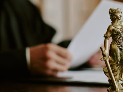 law statue with legal paperwork and gavel 2026 09 22 06 20 10 utc новости